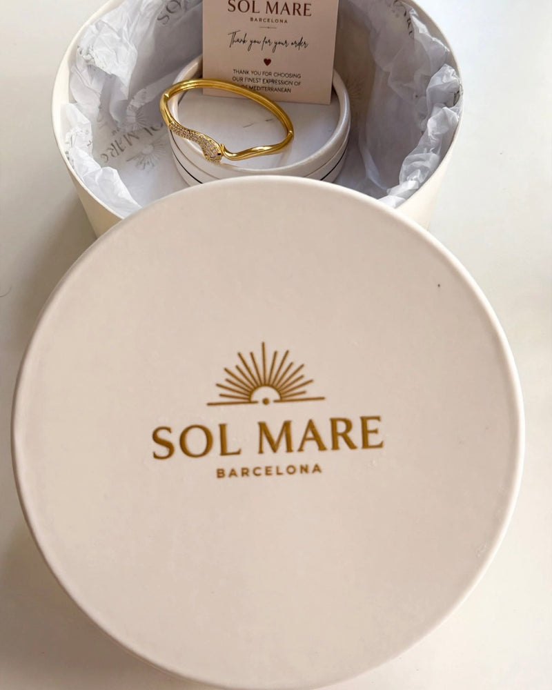 Sol Mare Serpente Royale Bangle | 316L Stainless Steel | 18K Gold PVD | 3-Year Warranty