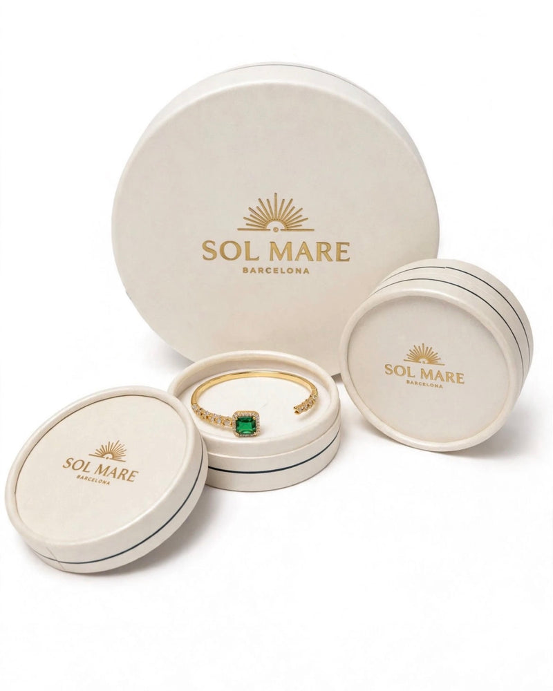 Solmare Emerald Crown Cuff | 316L Stainless Steel | 18K PVD Gold-Plated | 3-Year Warranty