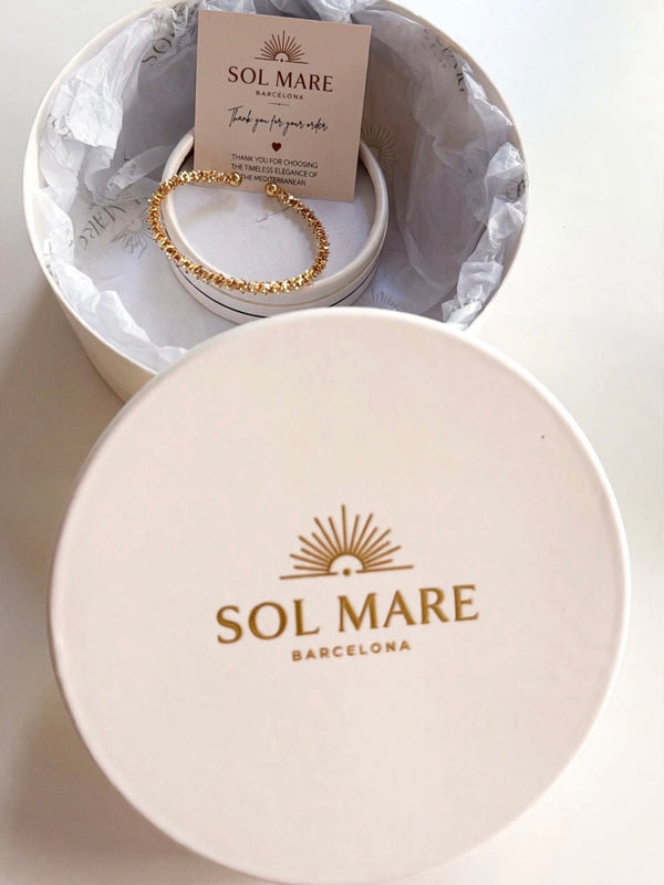 Sol Mare Aureo Twist Cuff | 316L Stainless Steel | 18K PVD Gold Plated | 3-Year Warranty