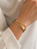Solmare Infinity Flow Cuff | 316L Stainless Steel | 18K PVD Gold-Plated | 3-Year Warranty